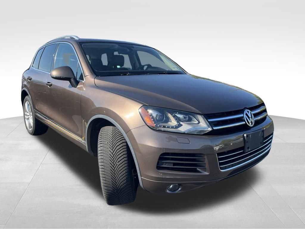 2011 Volkswagen Touareg VR6 photo 3