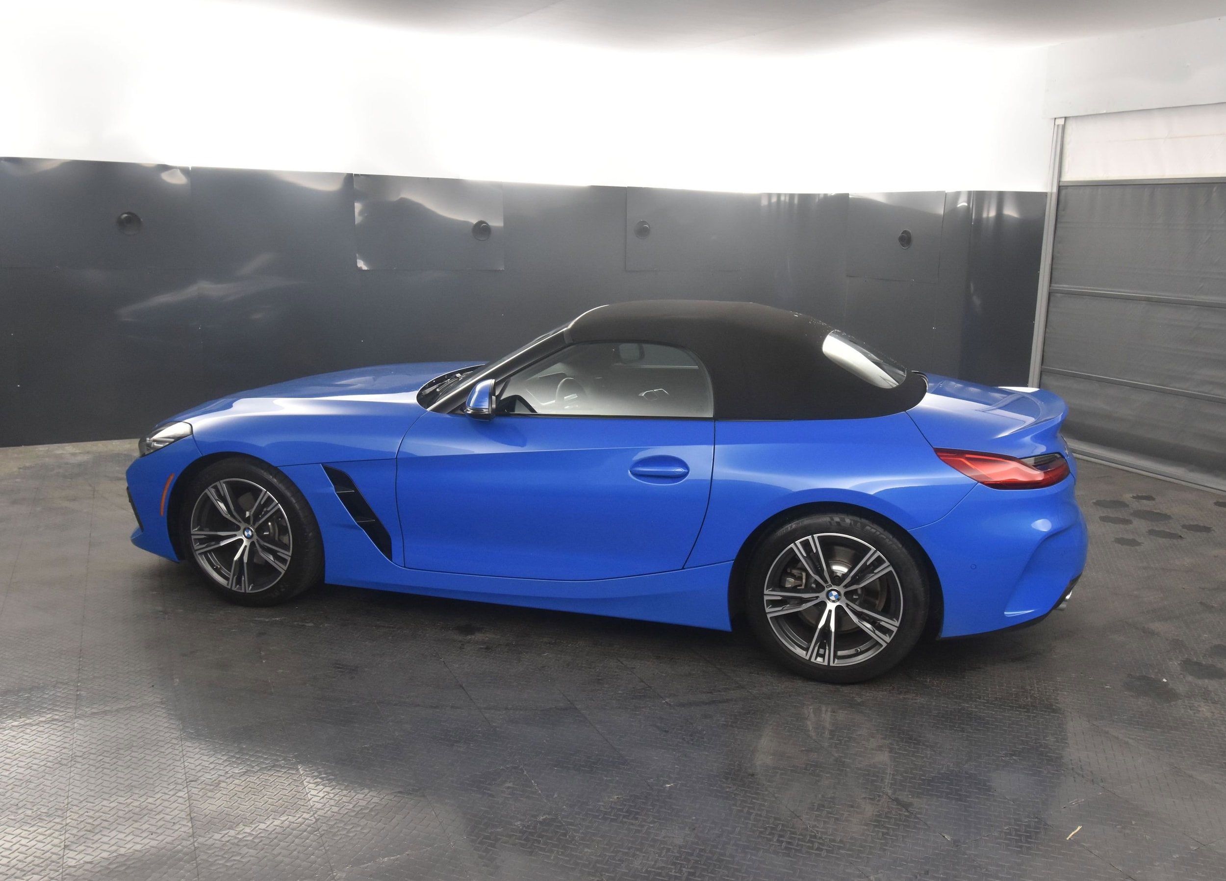Used 2020 BMW Z4 Base with VIN WBAHF3C04LWW73242 for sale in Rochester, NY