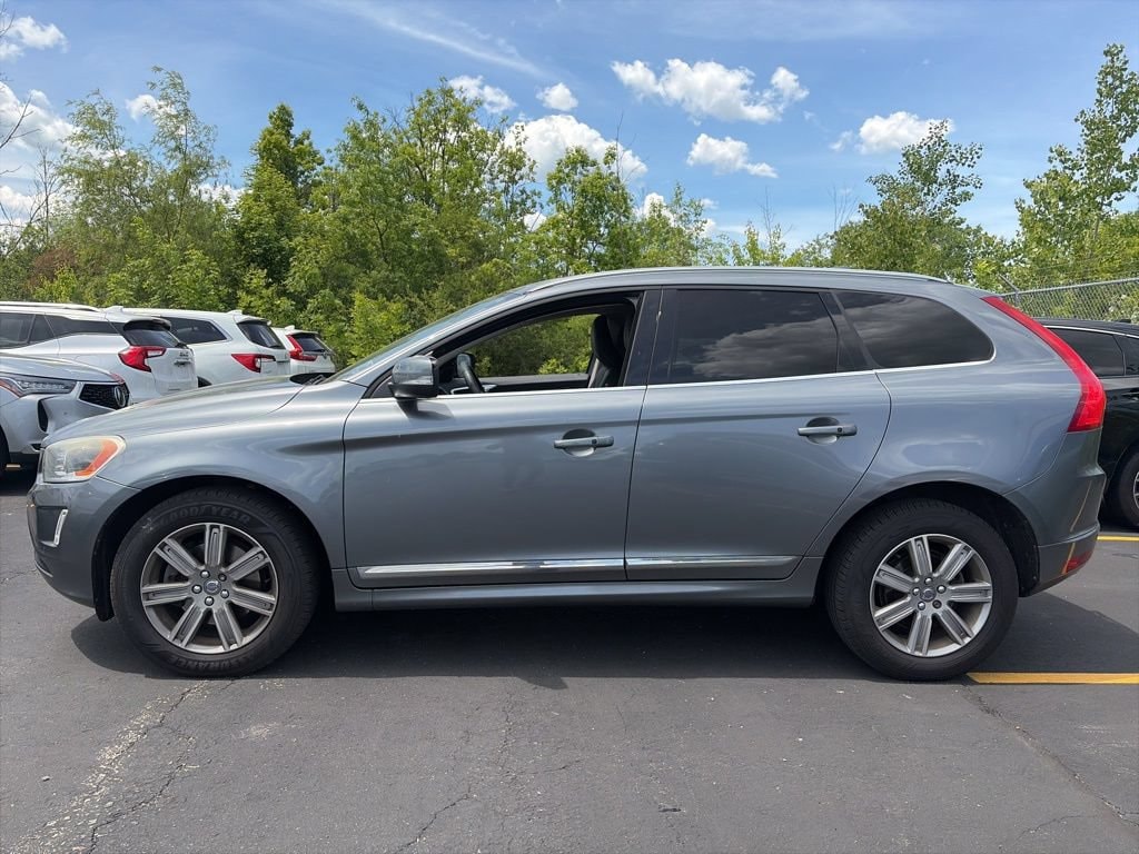 Used 2017 Volvo XC60 T5 AWD Inscription SUV