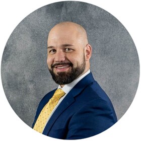 Staff member Jabin H. from ID_362375
