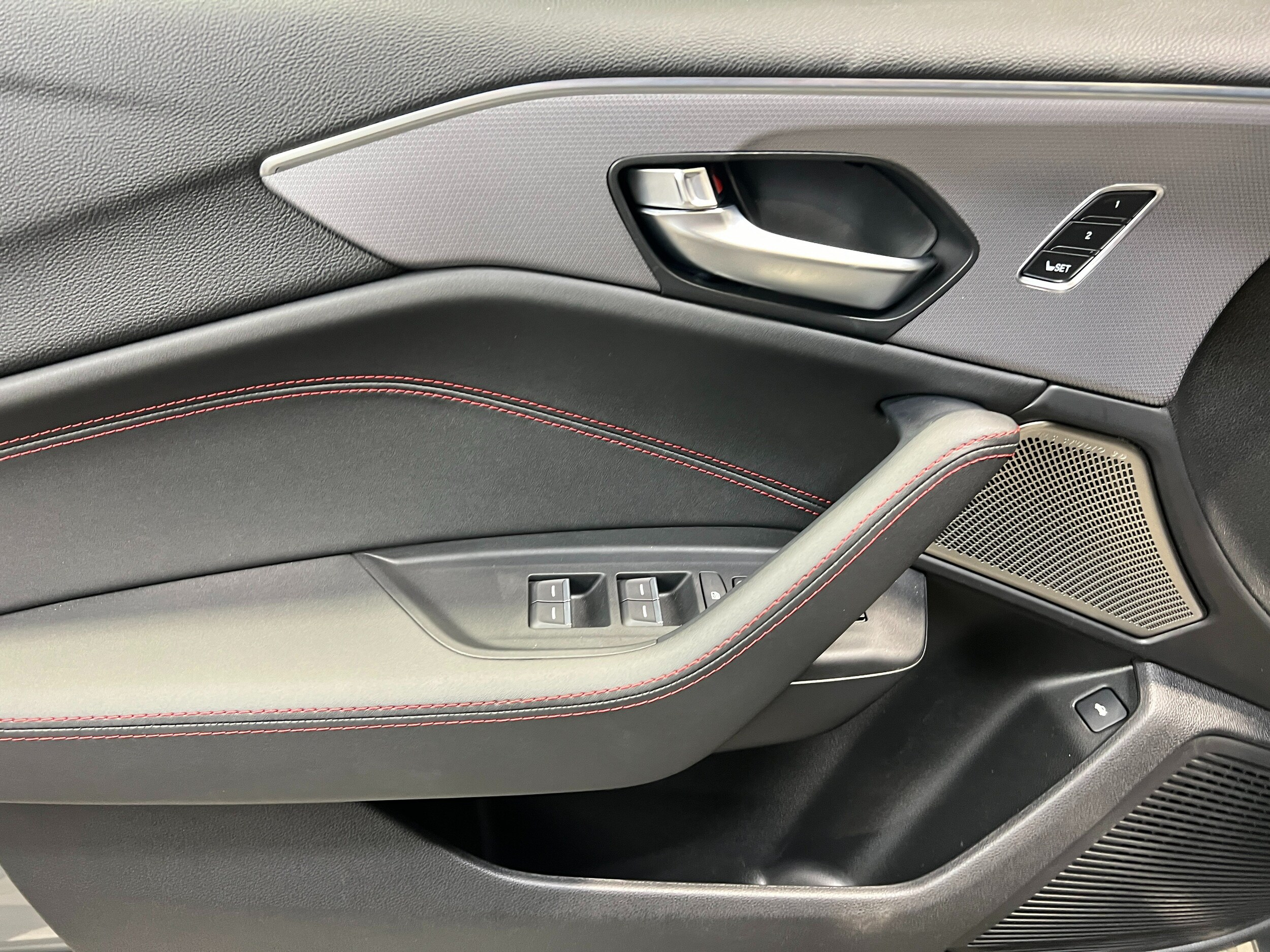 2025 Acura TLX A-Spec Package - Photo 9