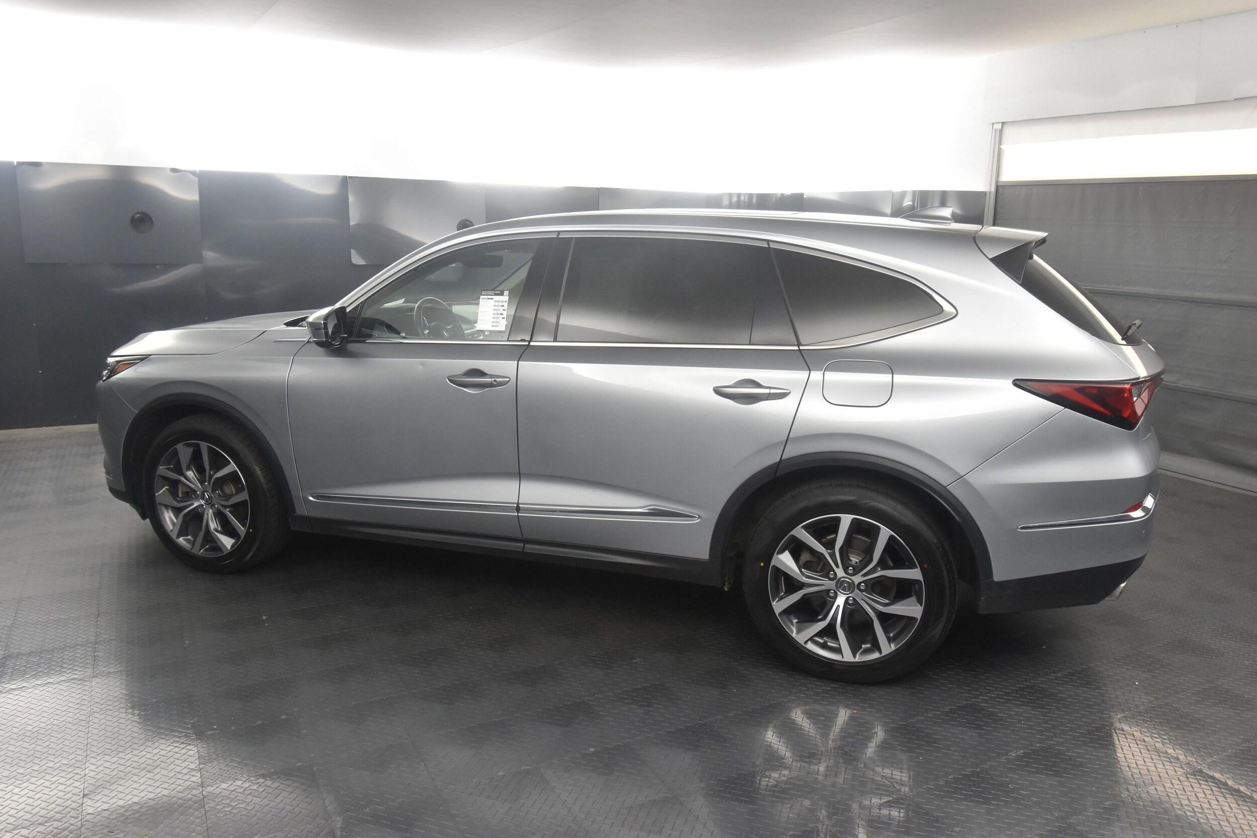 2024 Acura MDX SH-AWD Technology photo 3