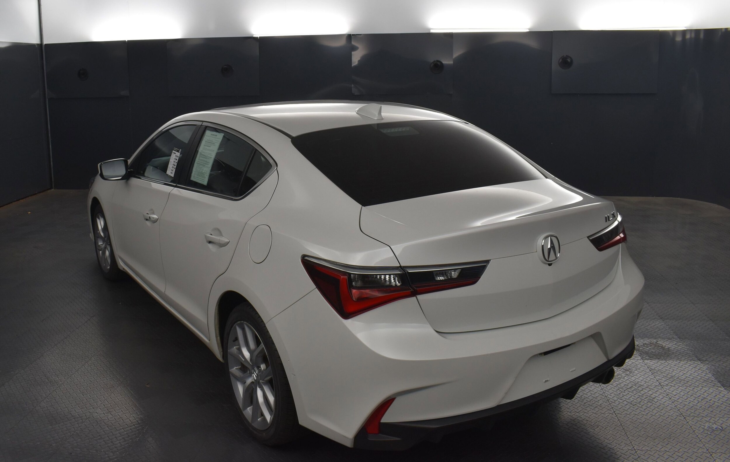 2019 Acura ILX photo 4