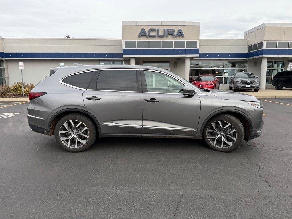 2023 Acura MDX Technology SH-AWD photo 4