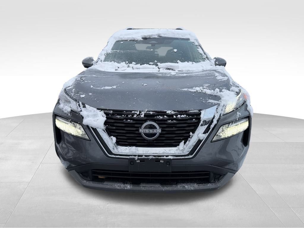 2023 Nissan Rogue SV photo 2
