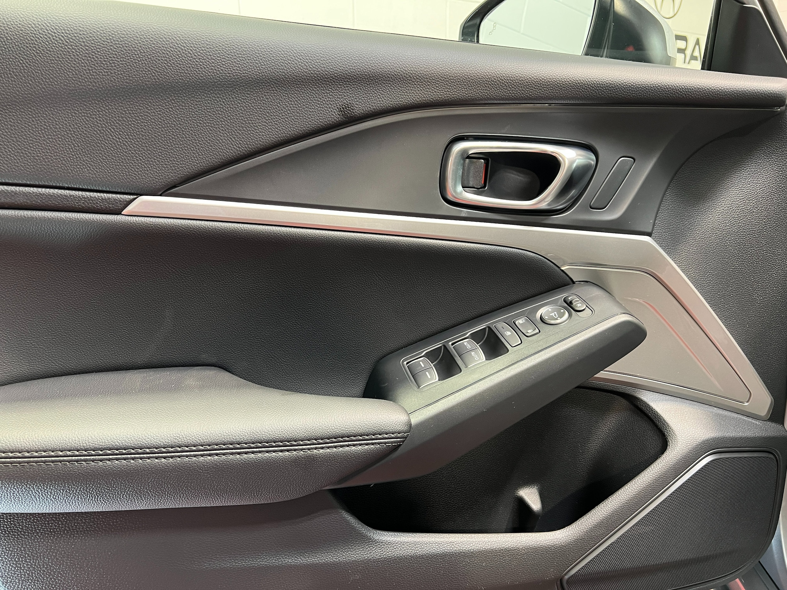 2025 Acura Integra Base - Photo 15
