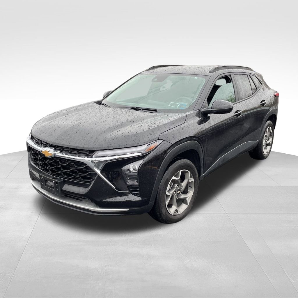 Used 2024 Chevrolet Trax LT SUV
