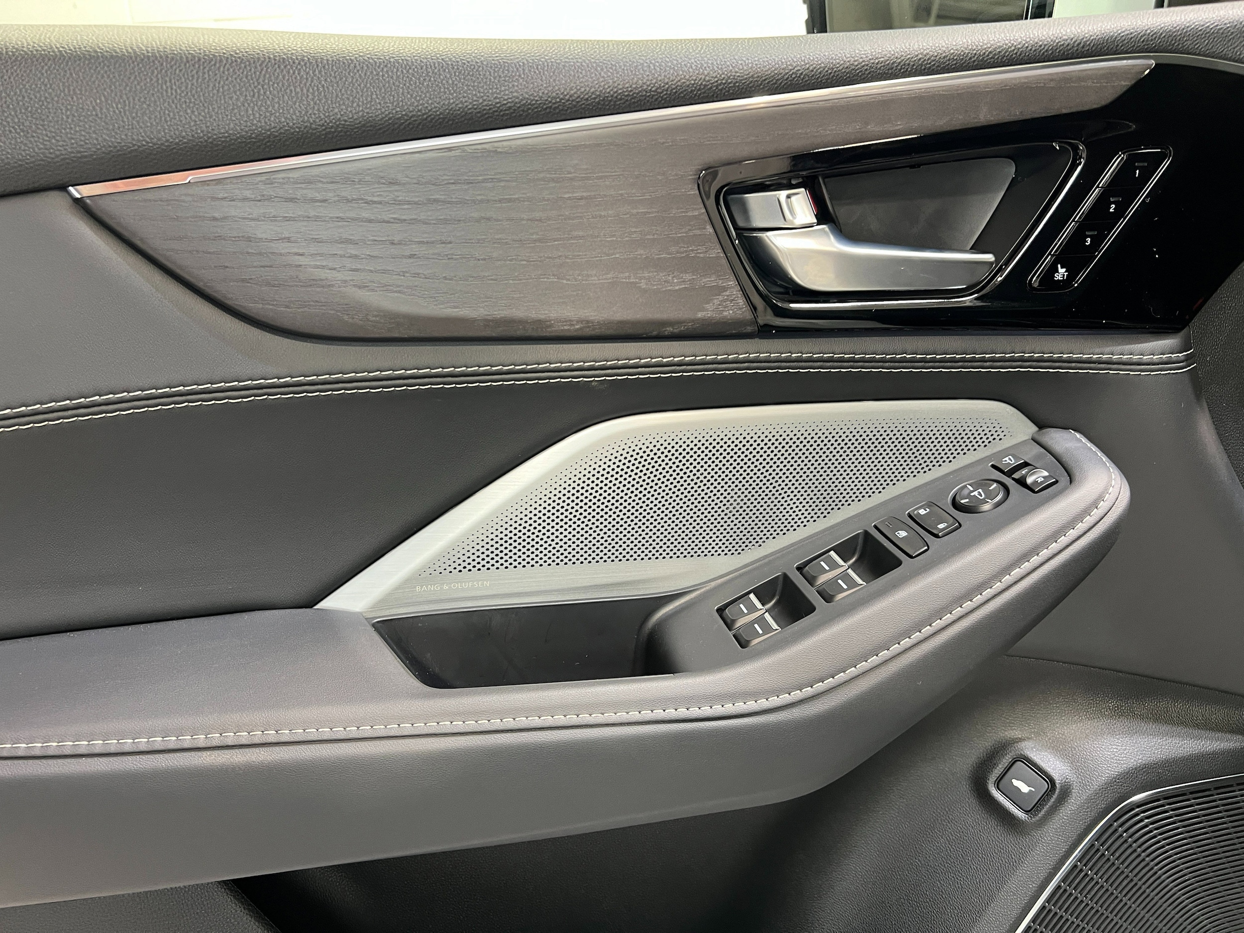 2026 Acura MDX Advance Package - Photo 15