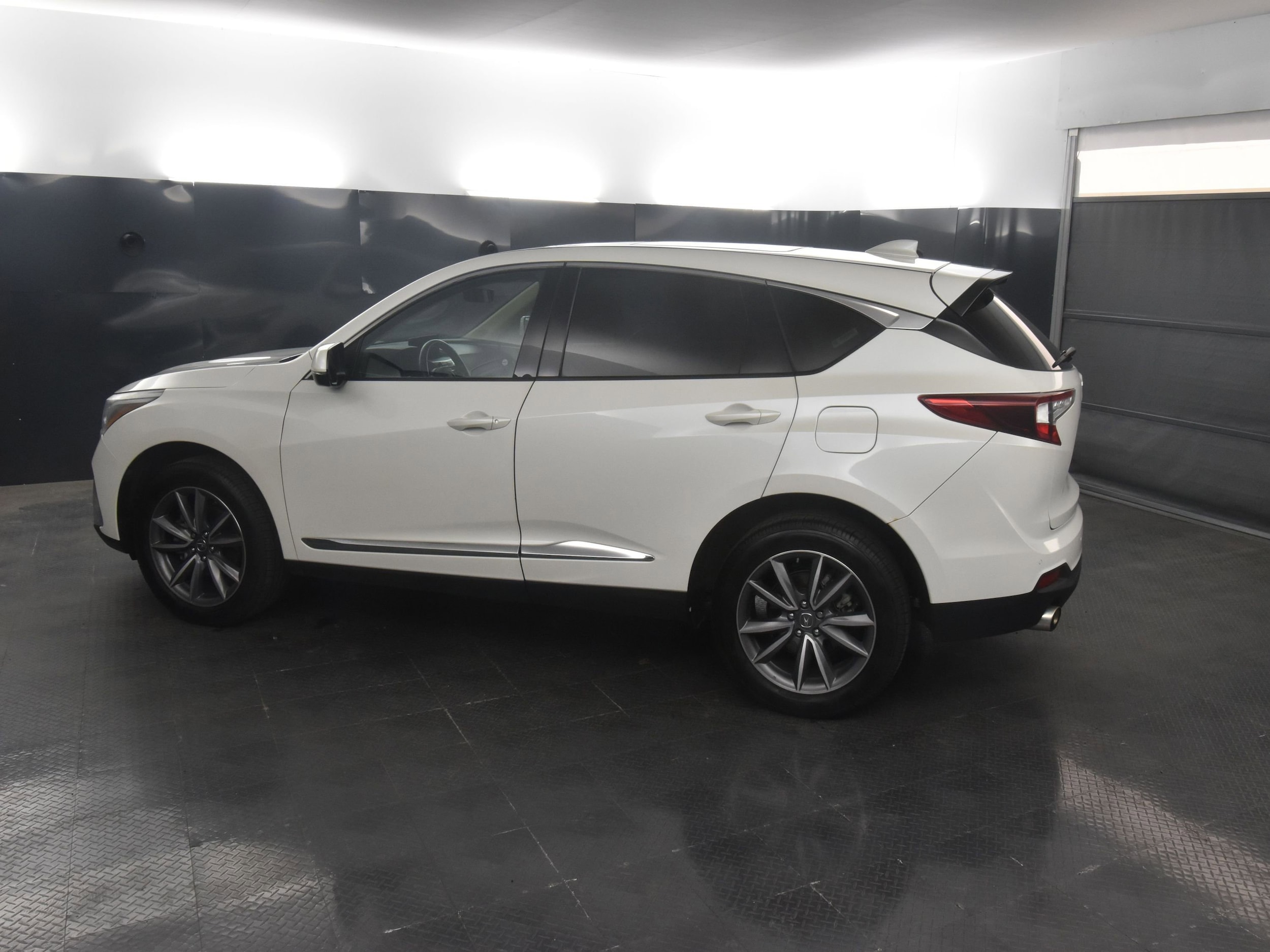 Used 2019 Acura RDX Technology Package with VIN 5J8TC2H53KL020438 for sale in Rochester, NY