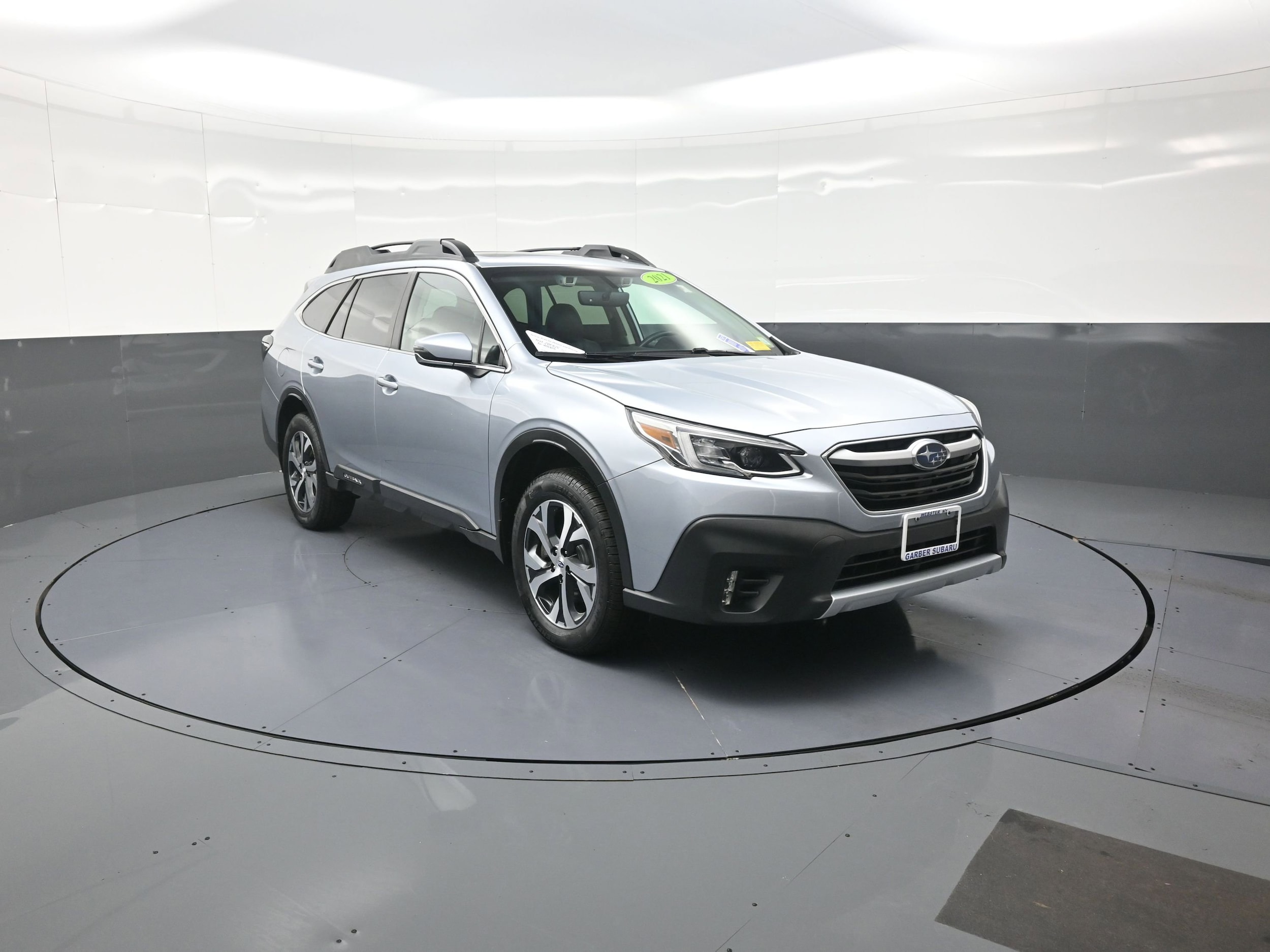 2020 Subaru Outback Premium's photo