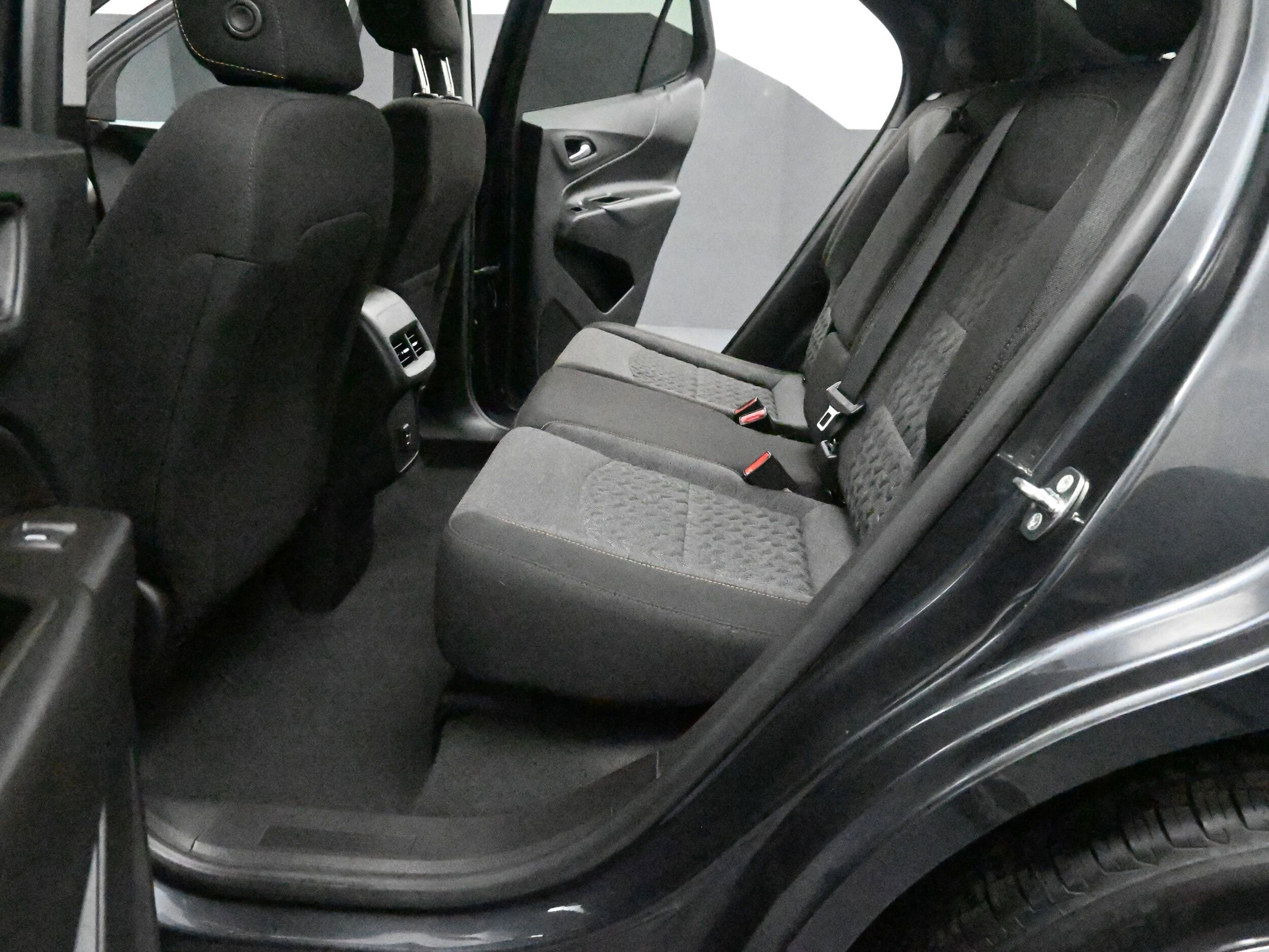 2023 Chevrolet Equinox LT - Photo 38
