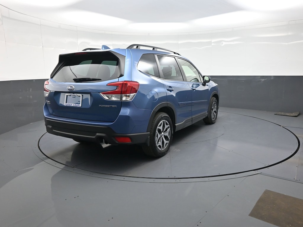 Used 2023 Subaru Forester Premium SUV