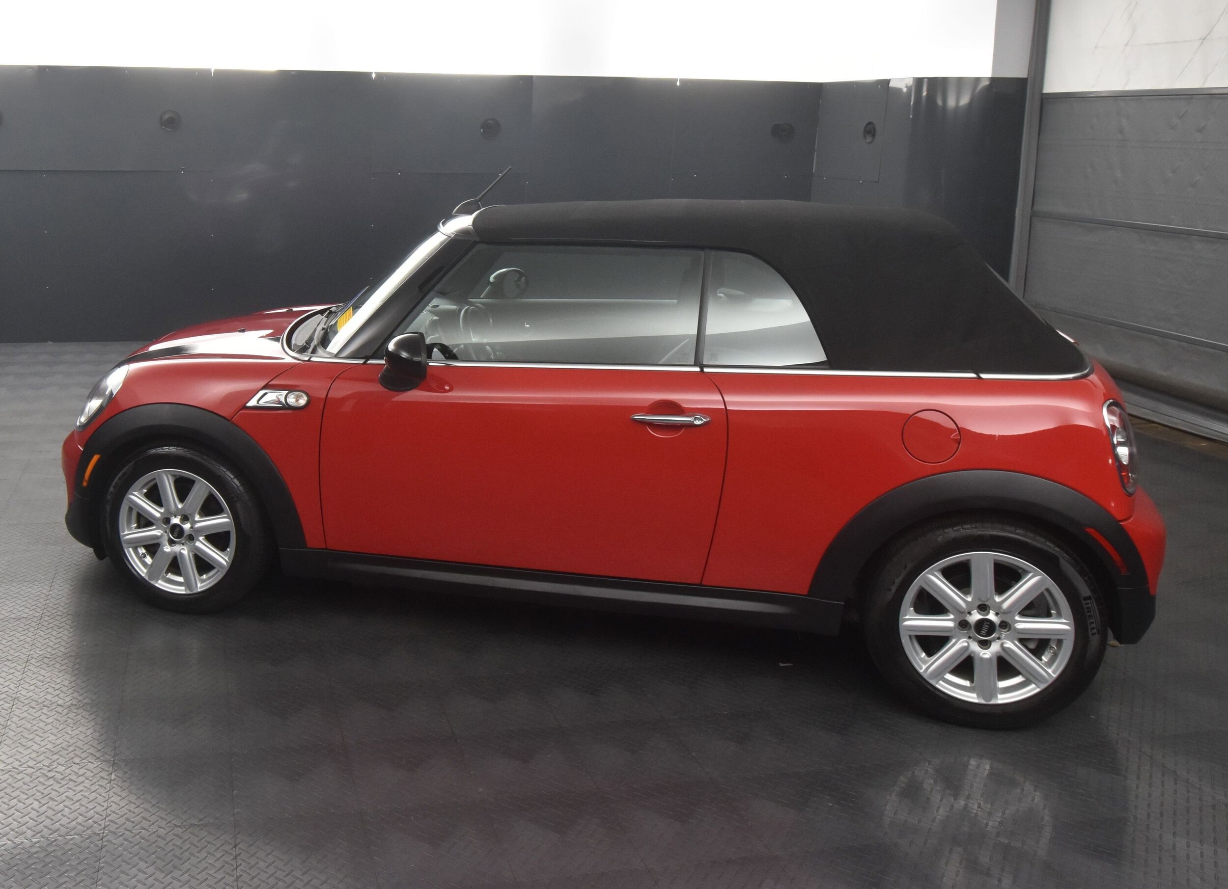 2013 Mini Cooper S photo 3
