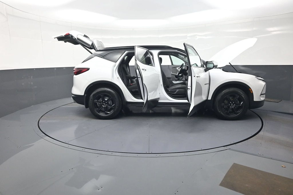 Used 2024 Chevrolet Blazer LT SUV