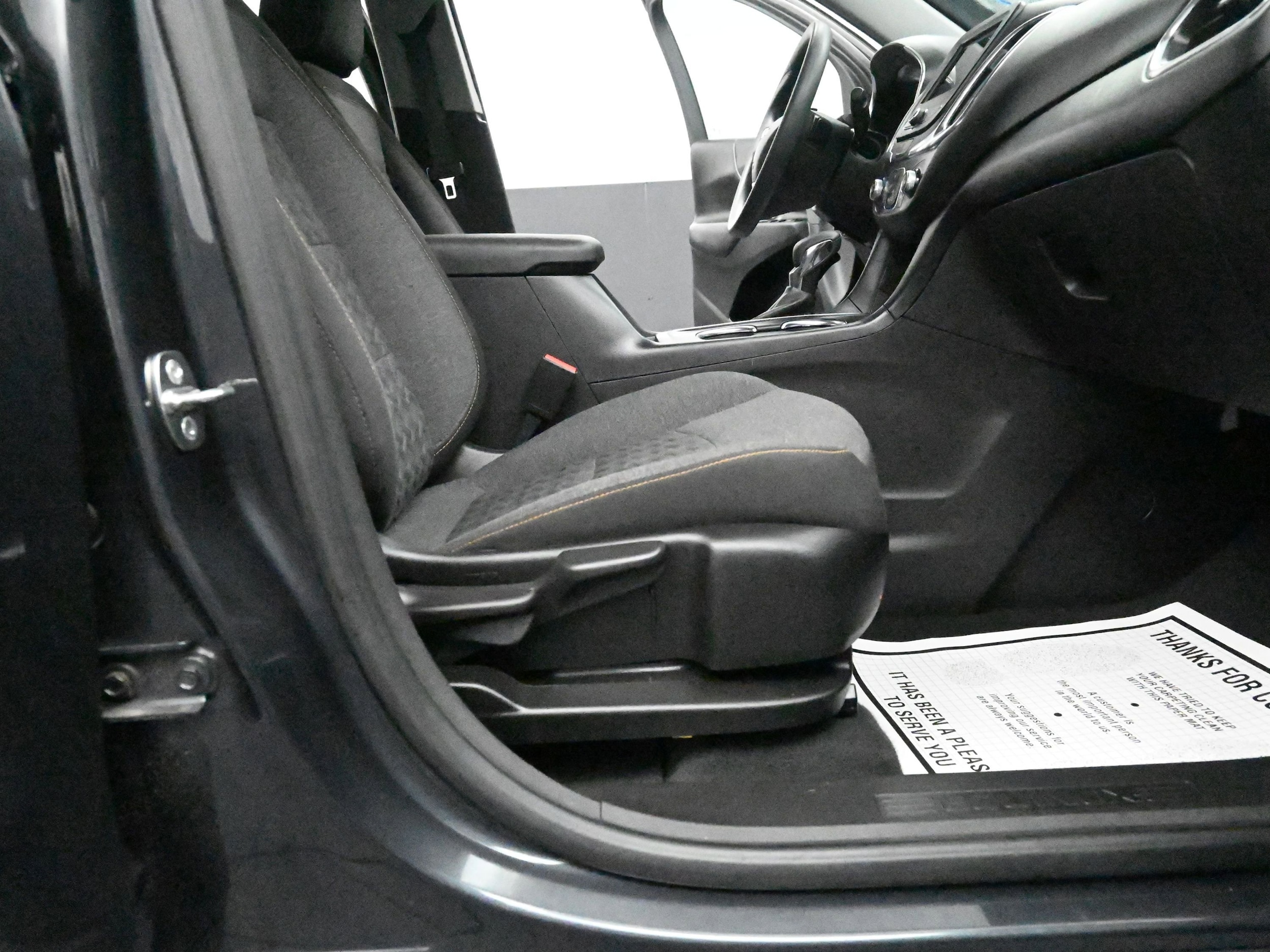 2023 Chevrolet Equinox LT - Photo 45