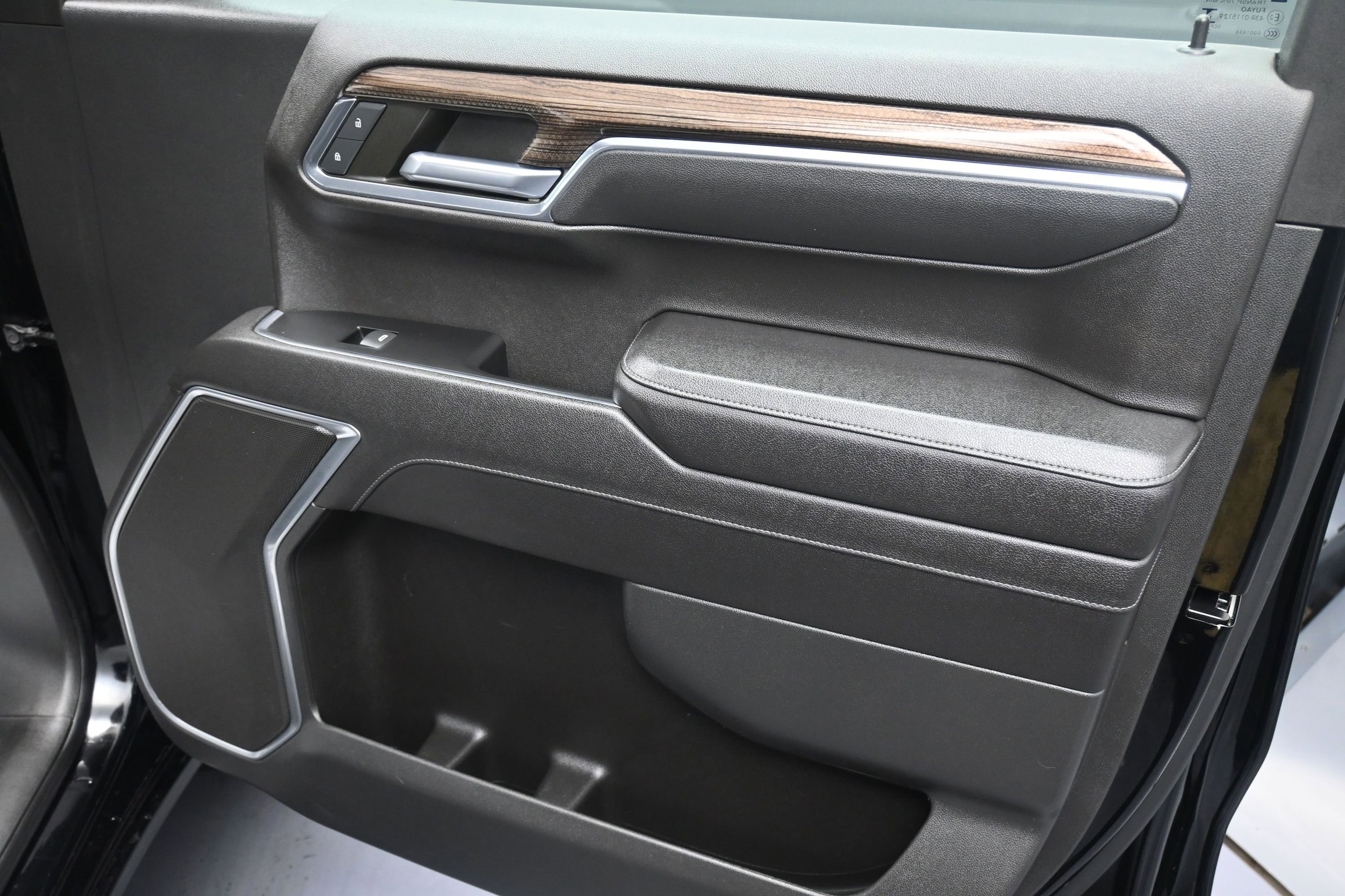 2023 Chevrolet Silverado 1500 LT - Photo 25
