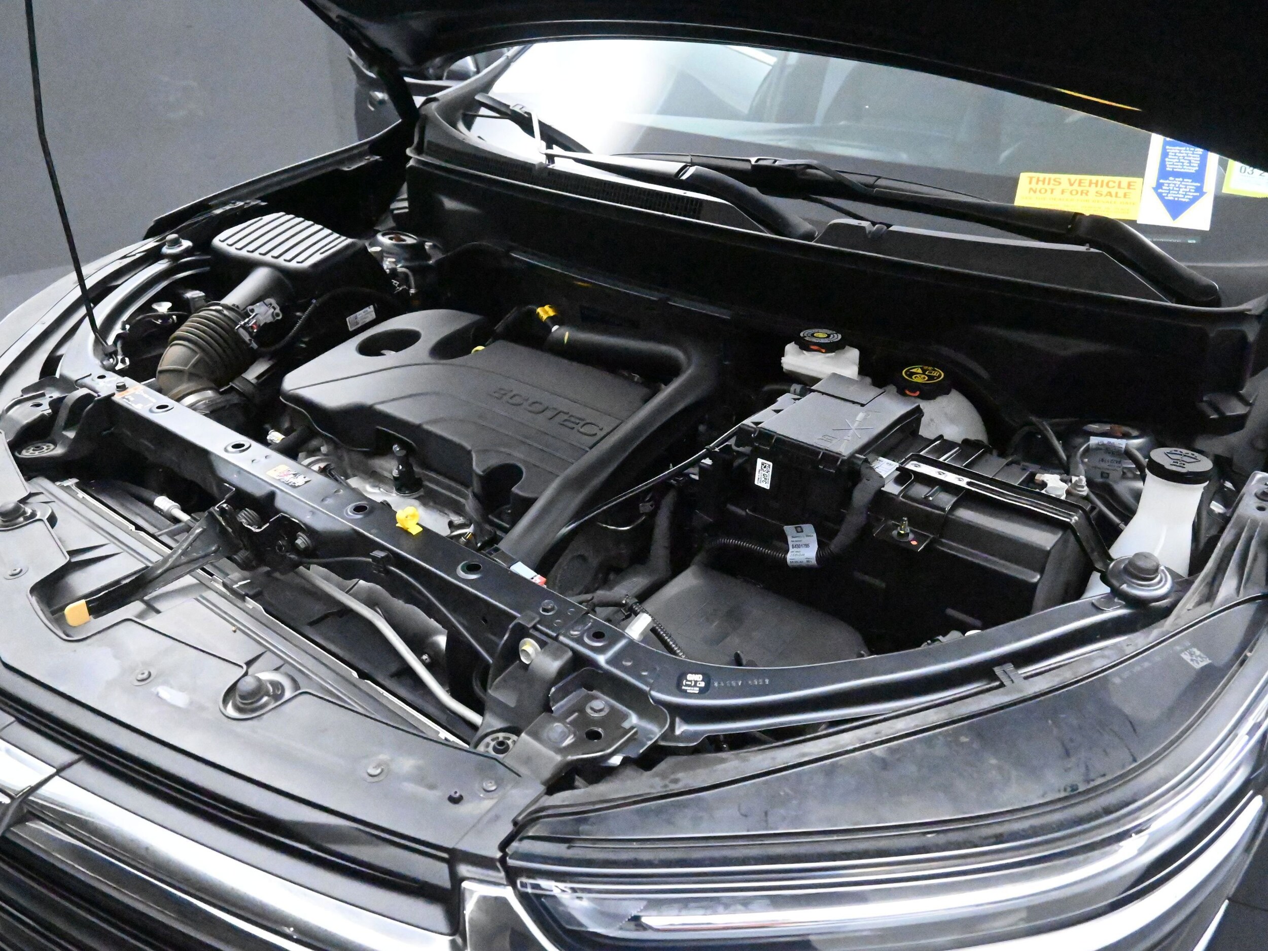 2023 Chevrolet Equinox LT - Photo 30