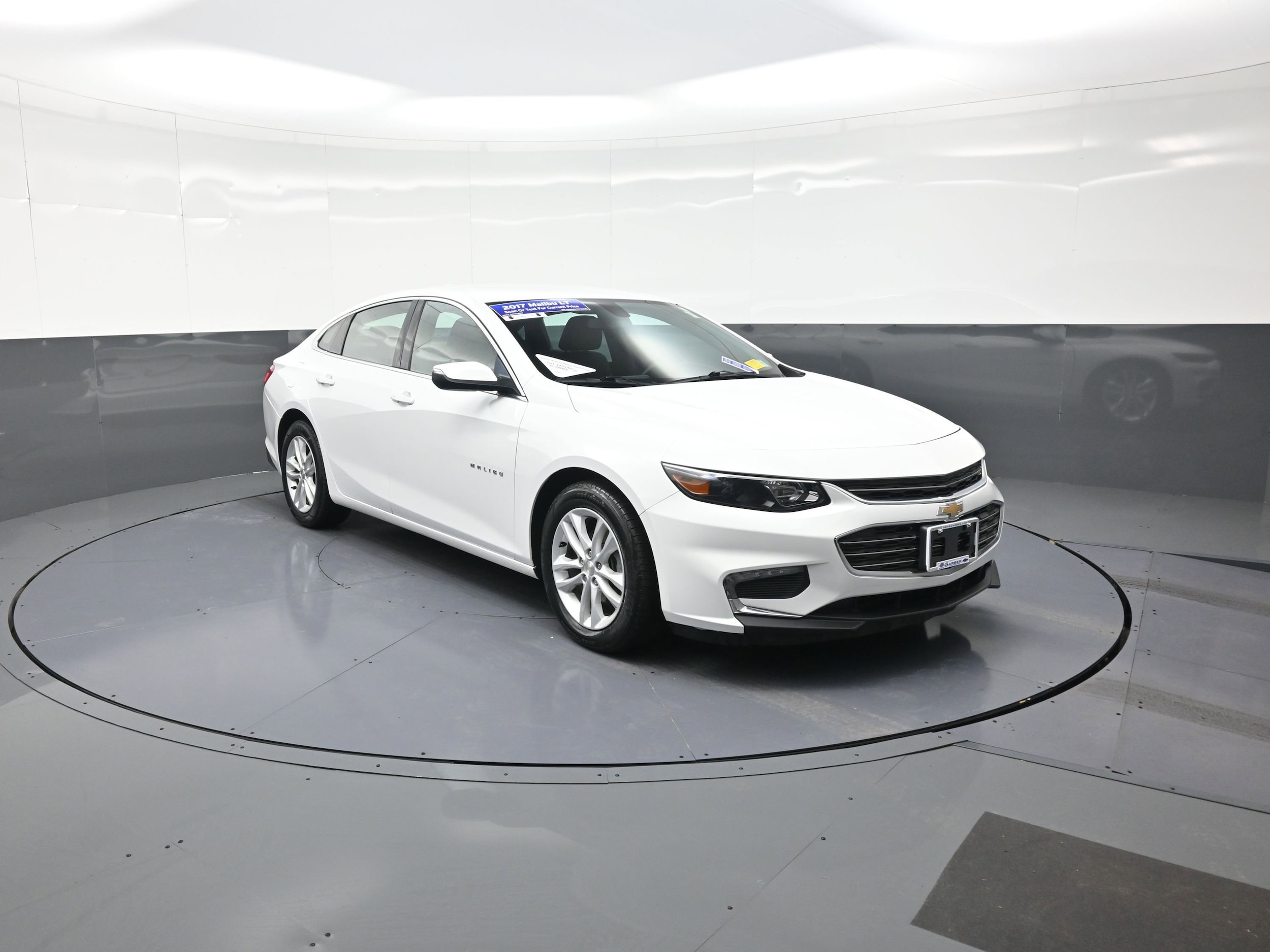 2017 Chevrolet Malibu 1LT's photo