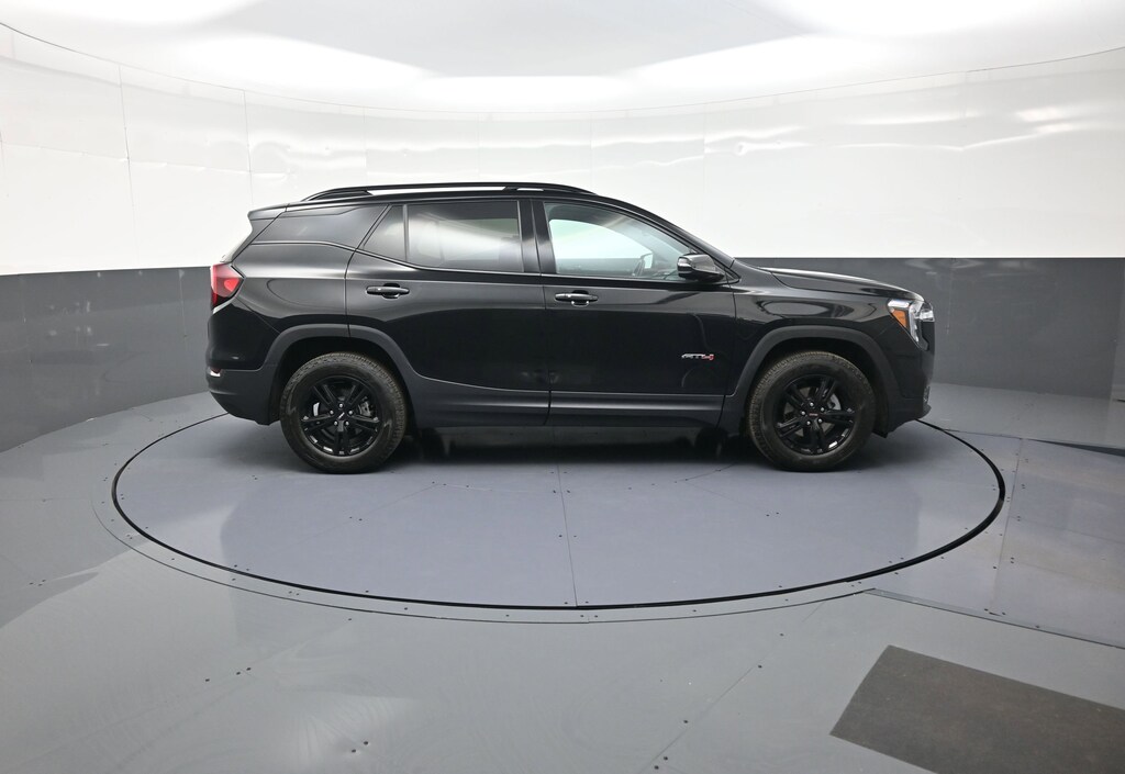 Used 2024 GMC Terrain AT4 SUV