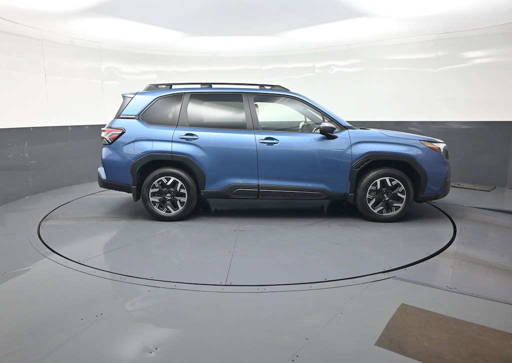 Used 2025 Subaru Forester Premium SUV