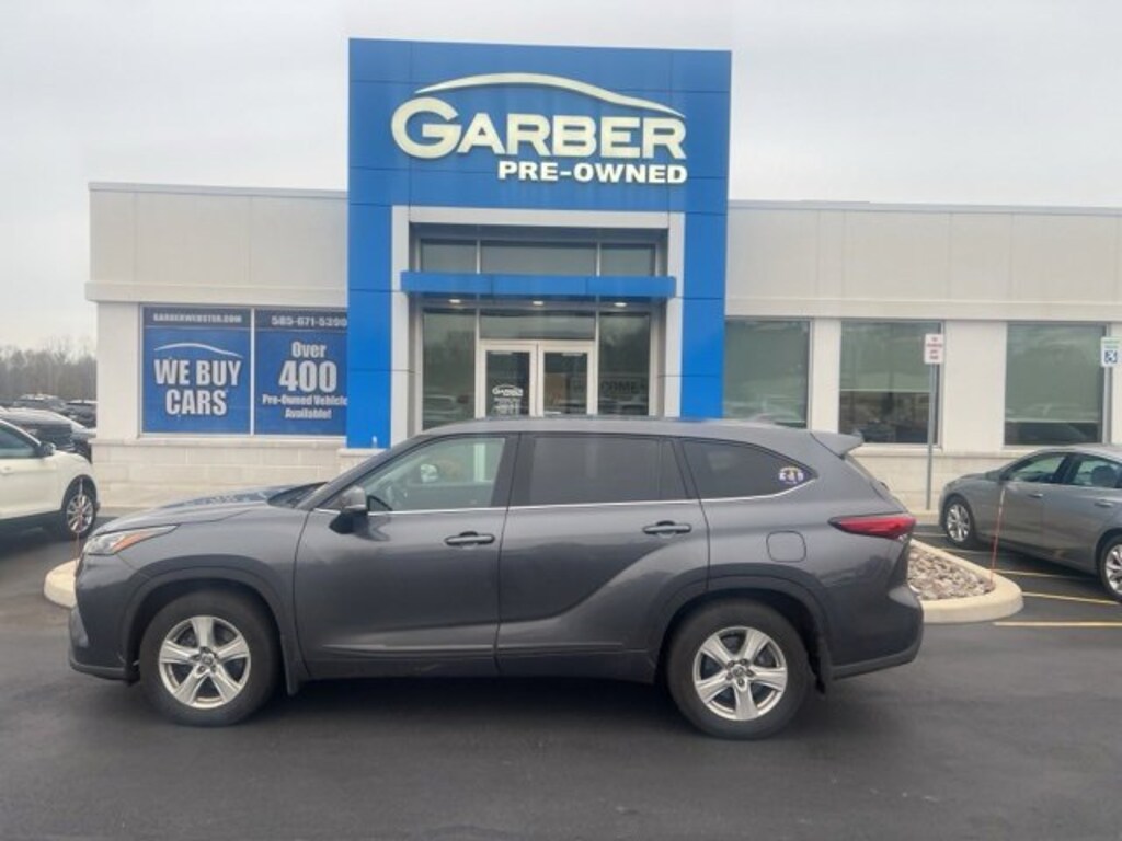 Used 2020 Toyota Highlander LE SUV