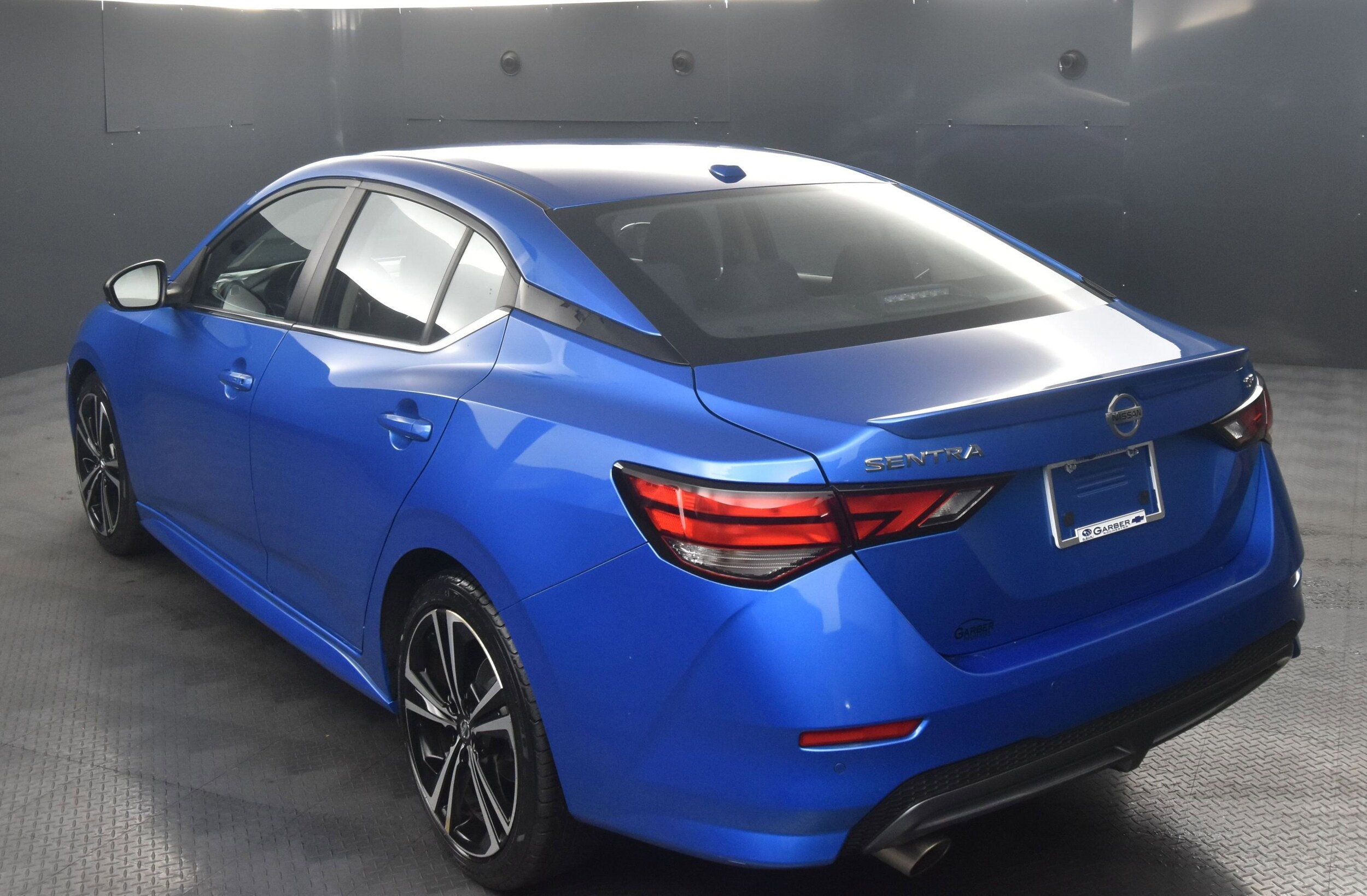 2023 Nissan Sentra SR photo 4