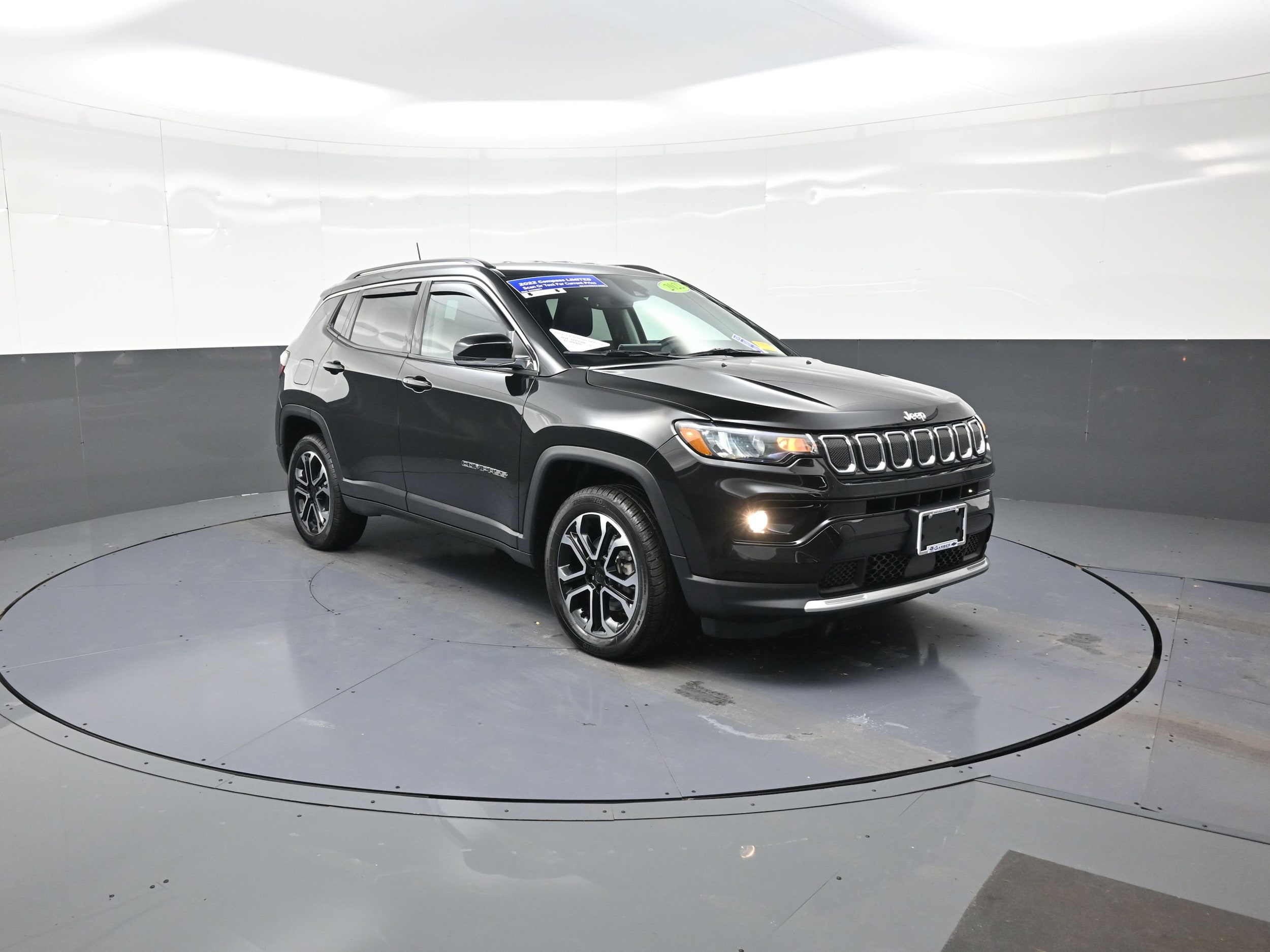 2022 Jeep Compass Limited's photo