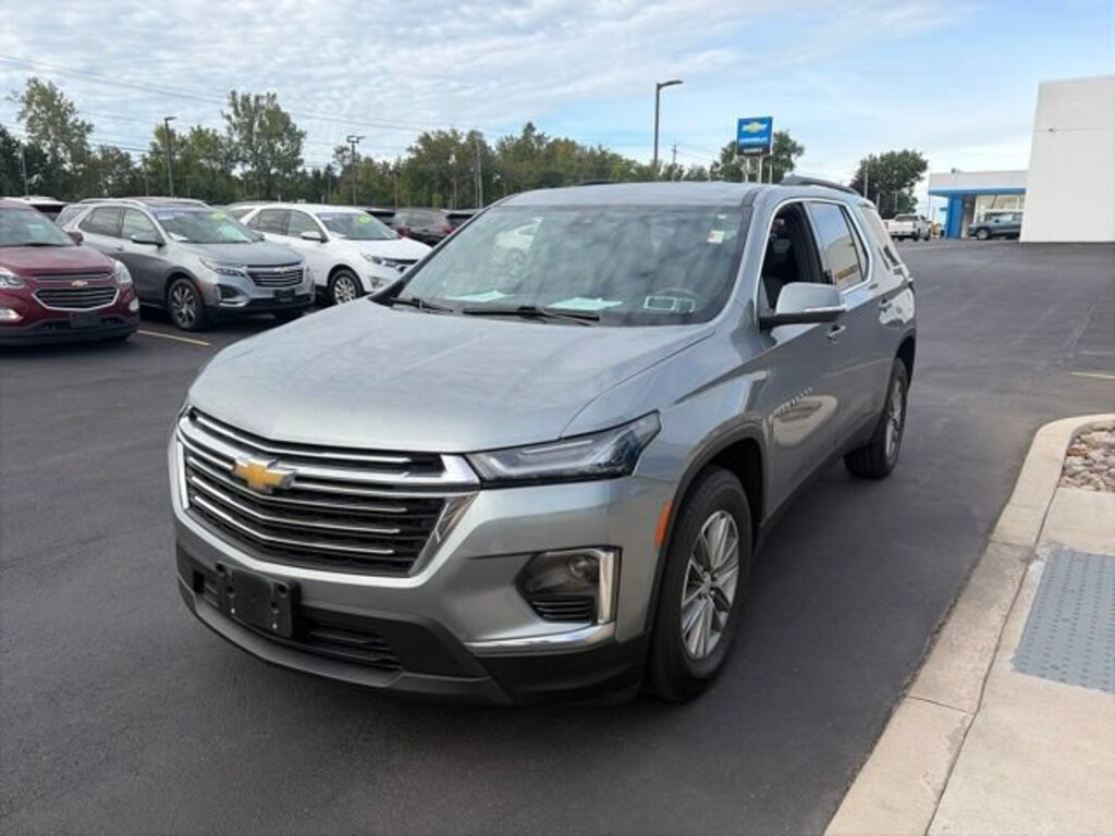 Used 2023 Chevrolet Traverse LT SUV