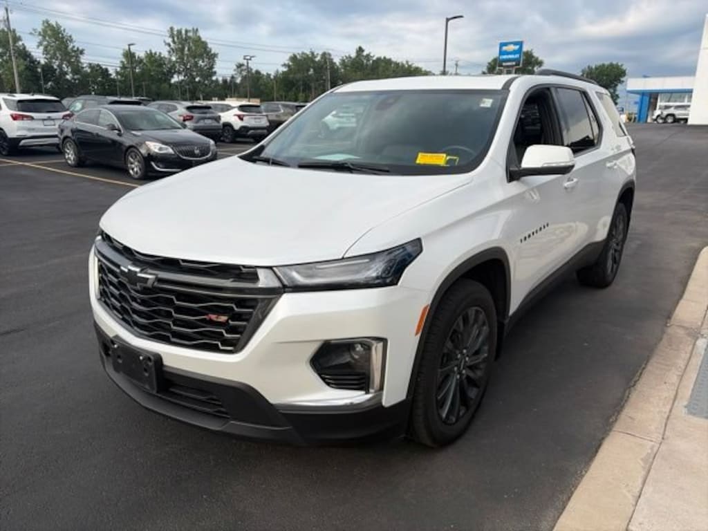 Used 2023 Chevrolet Traverse RS SUV