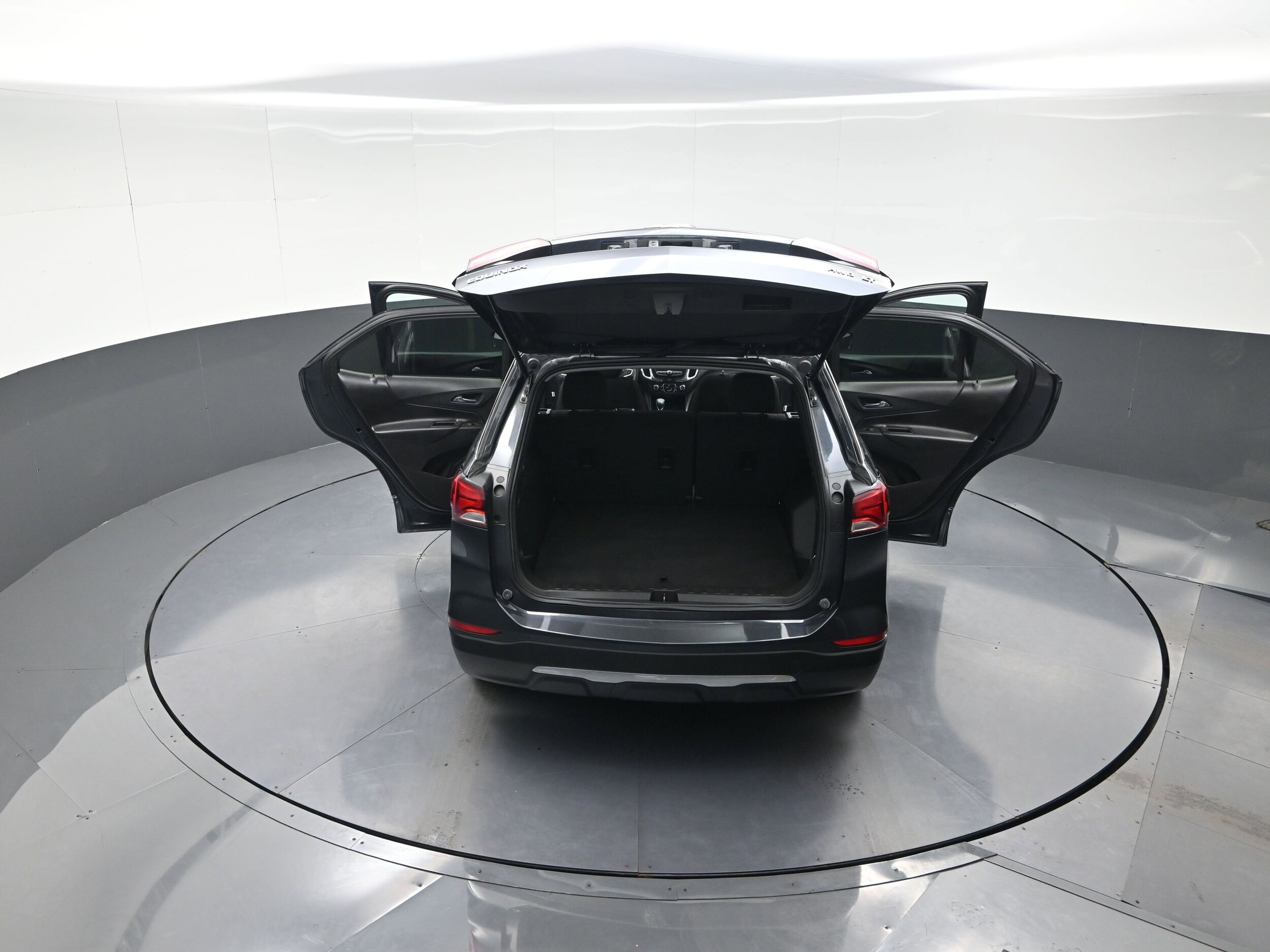 2023 Chevrolet Equinox LT - Photo 12