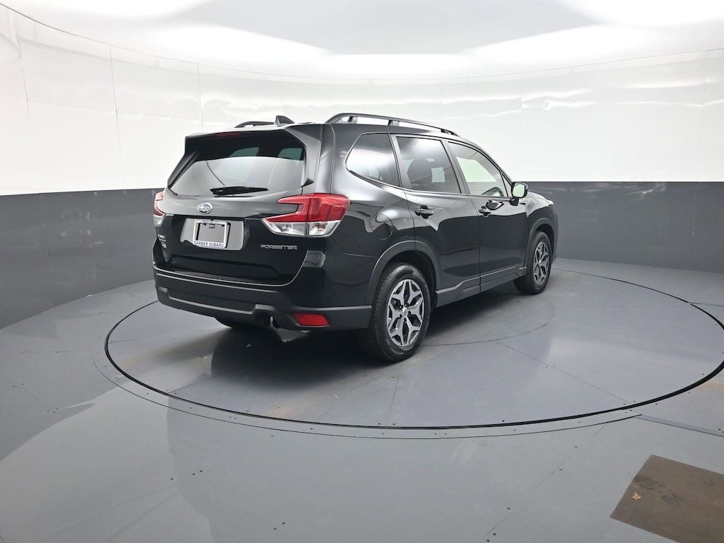 Used 2023 Subaru Forester Premium SUV