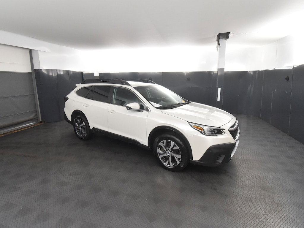 Used 2022 Subaru Outback Limited SUV