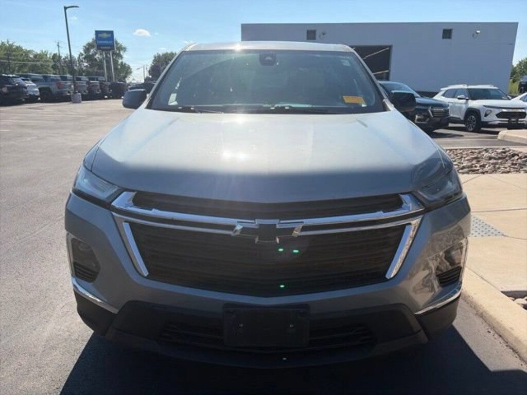 Used 2023 Chevrolet Traverse LS SUV