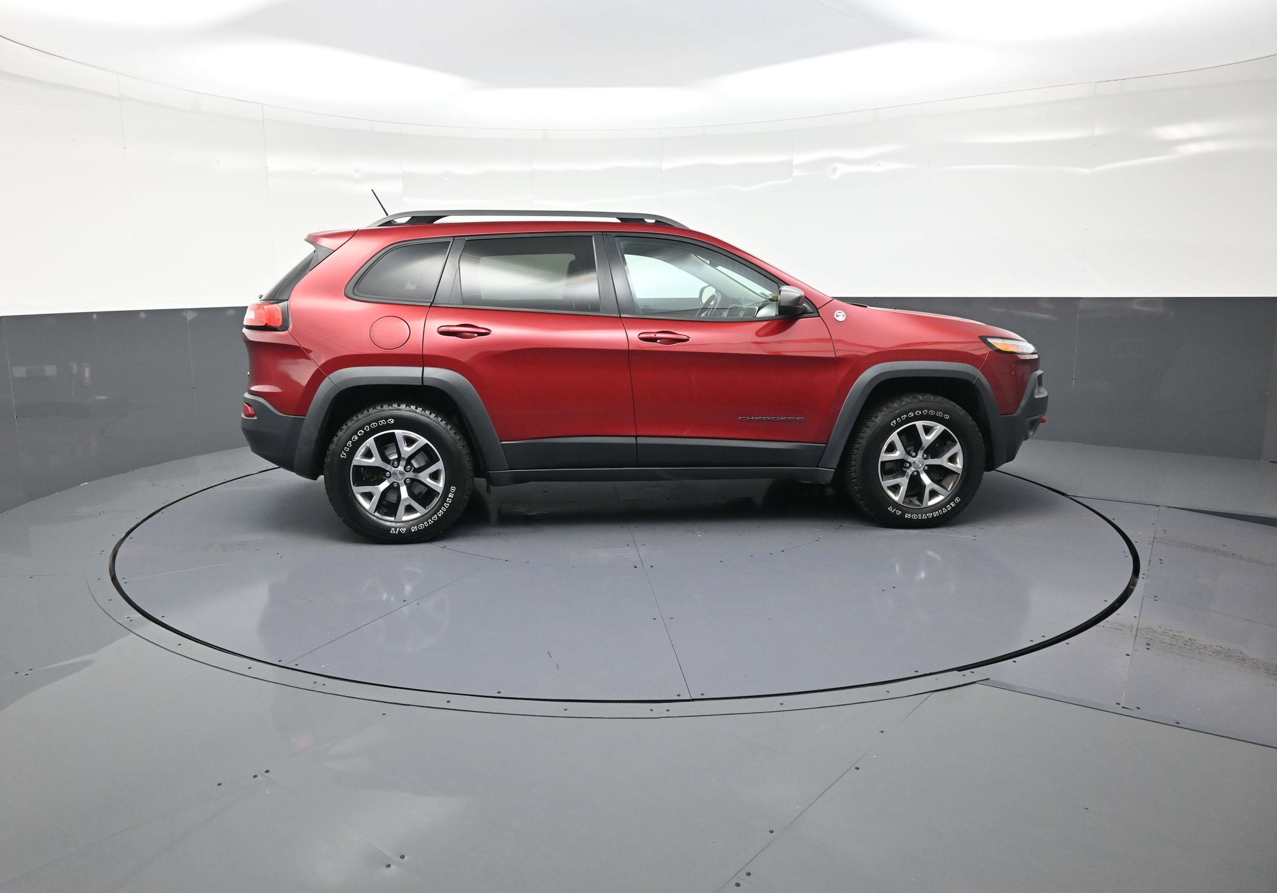Used 2015 Jeep Cherokee Trailhawk with VIN 1C4PJMBS1FW776659 for sale in Webster, NY