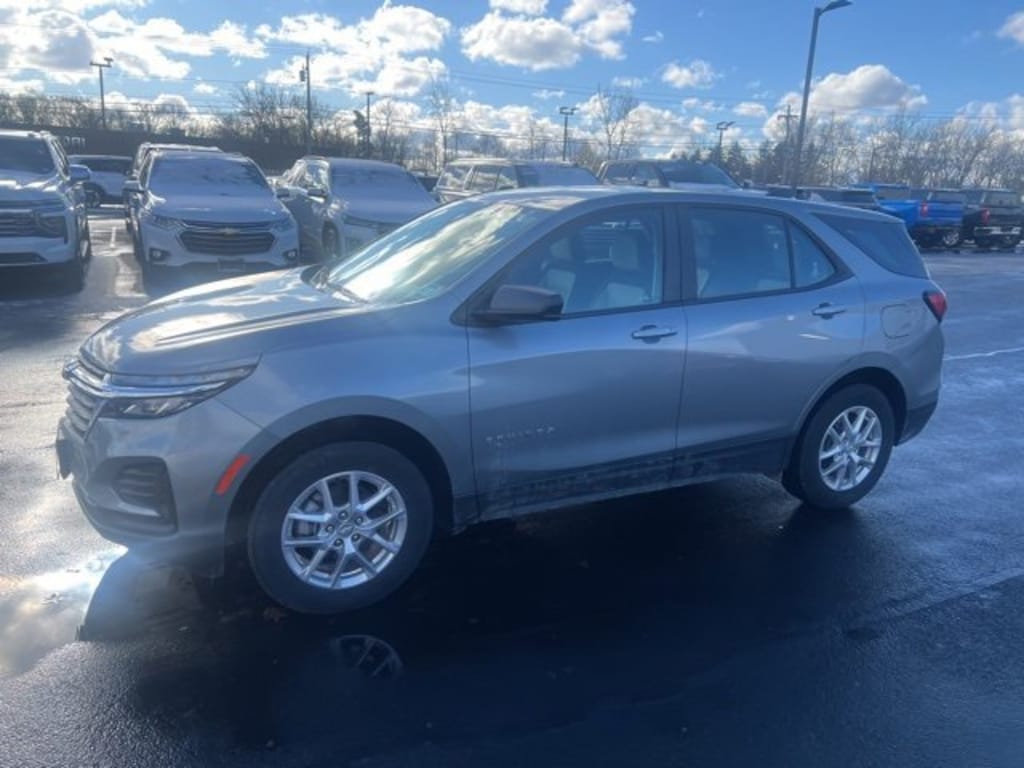 Used 2023 Chevrolet Equinox LS SUV