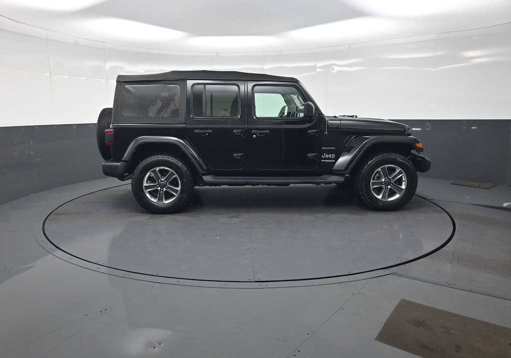 Used 2022 Jeep Wrangler Unlimited Sahara SUV