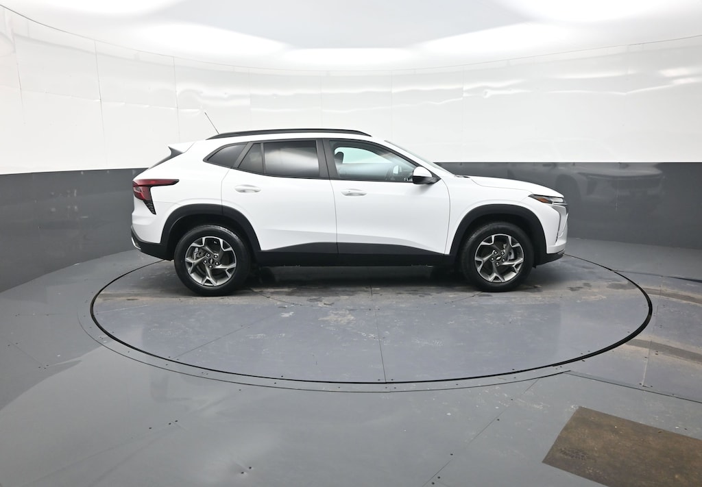 Used 2024 Chevrolet Trax LT SUV