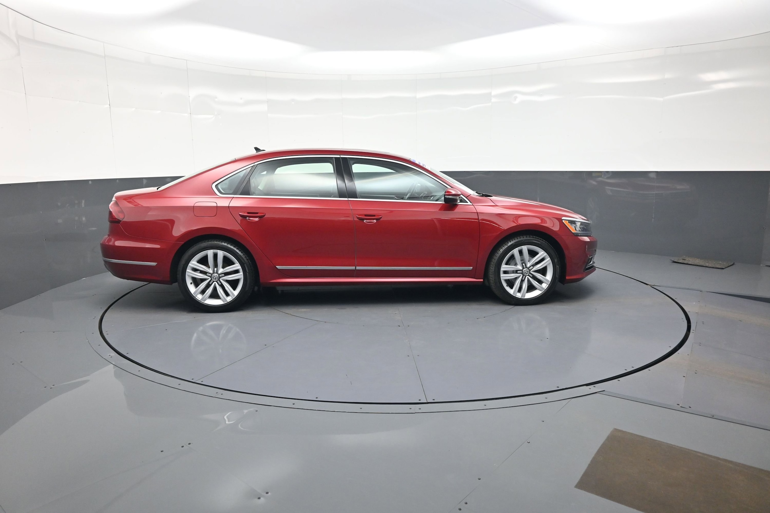 Used 2017 Volkswagen Passat SEL Premium with VIN 1VWCT7A37HC039441 for sale in Webster, NY