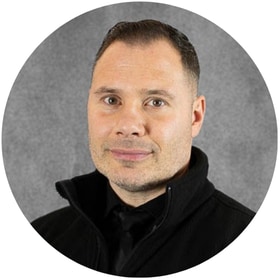 Staff member Michael Dinoto from ID_44723a