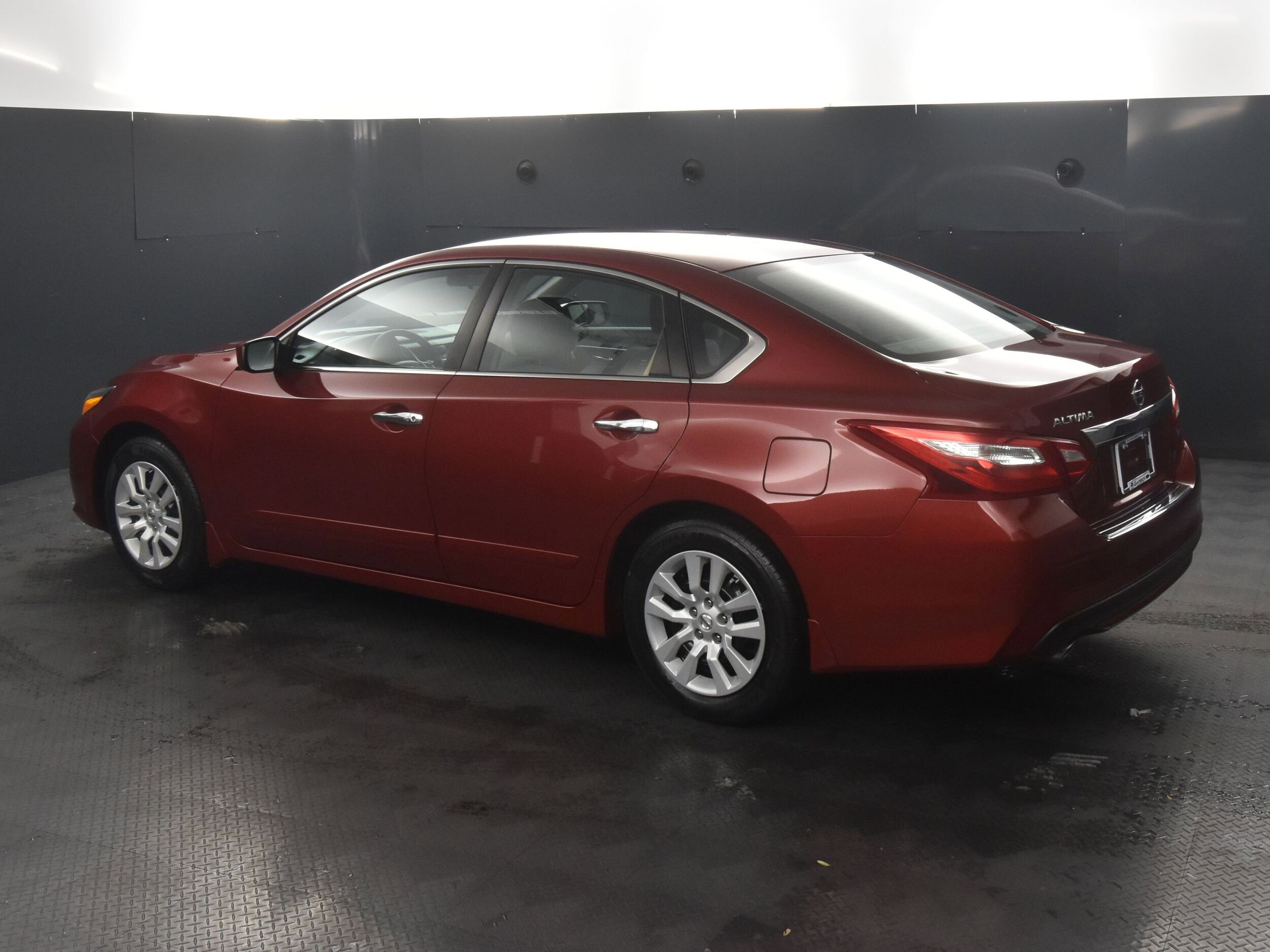 2017 Nissan Altima 2.5 S photo 4