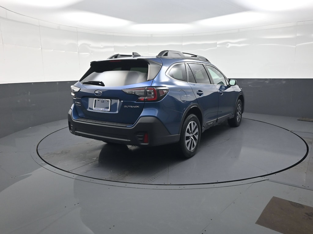 Used 2021 Subaru Outback Premium SUV