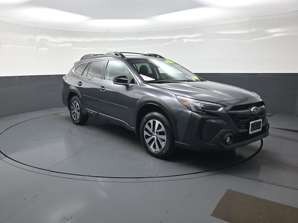 Used 2024 Subaru Outback Premium SUV