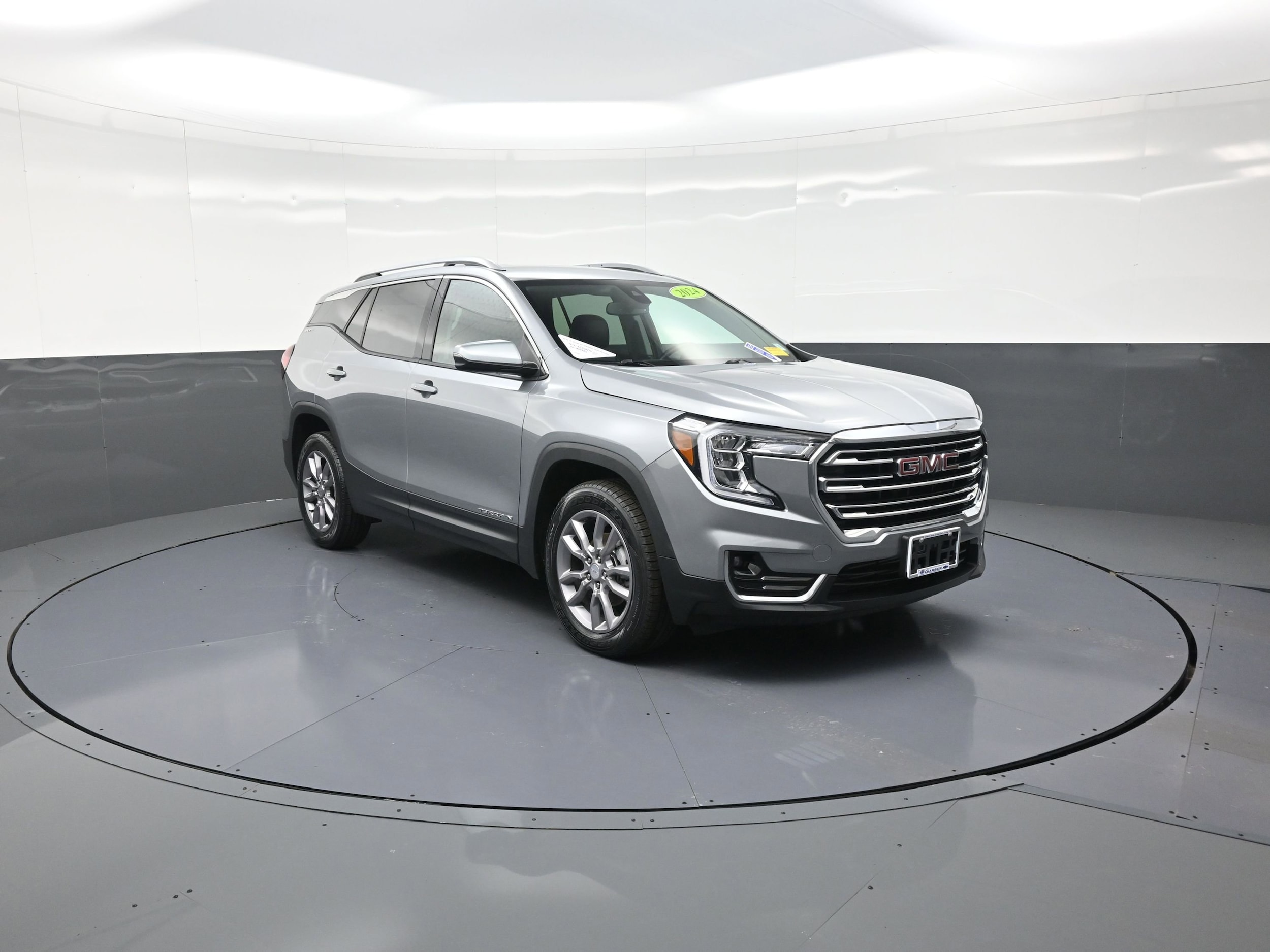 2024 GMC Terrain SLT's photo