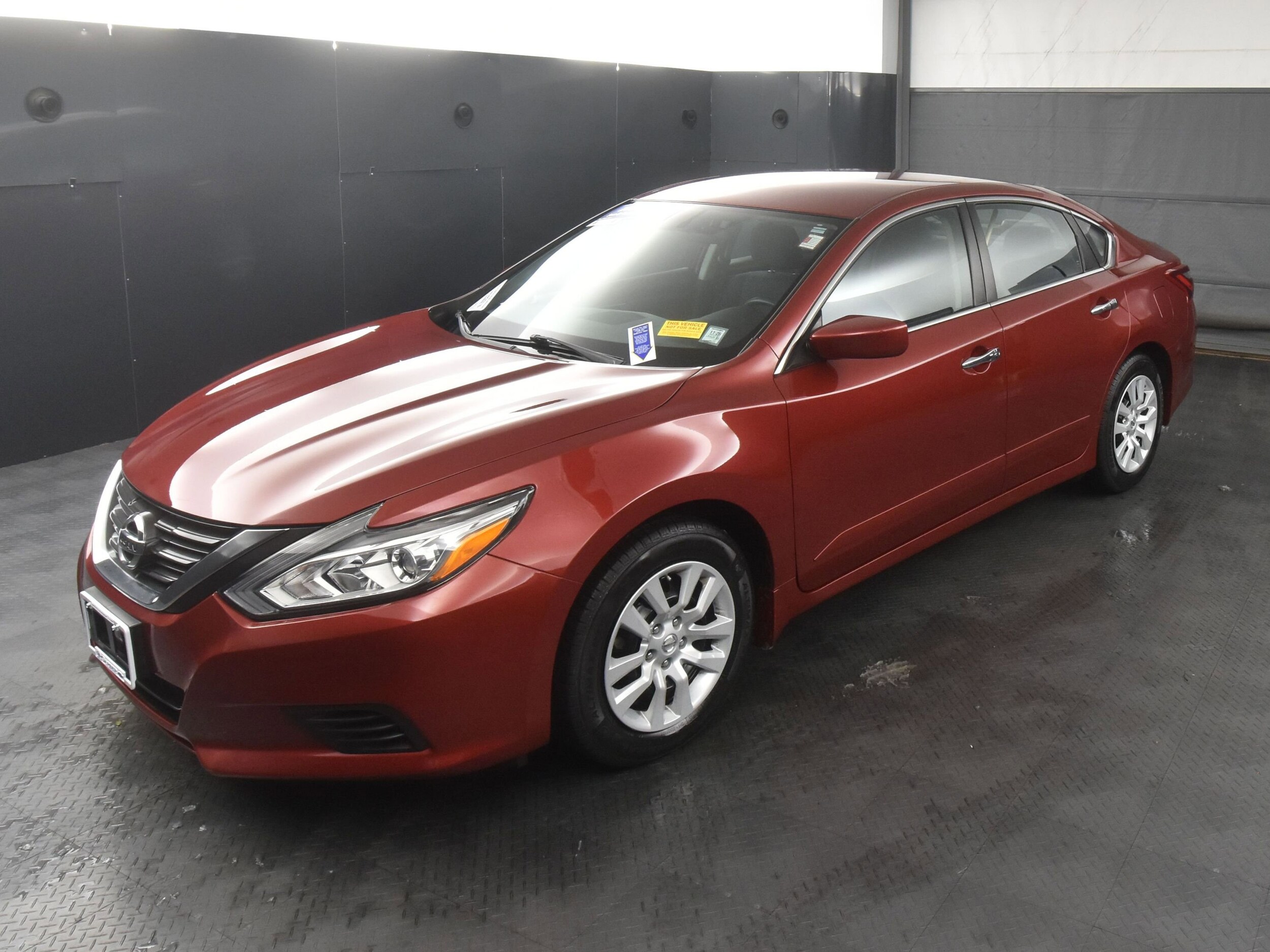 2017 Nissan Altima 2.5 S photo 2