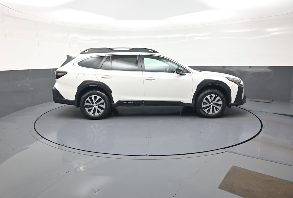 Used 2023 Subaru Outback Premium SUV