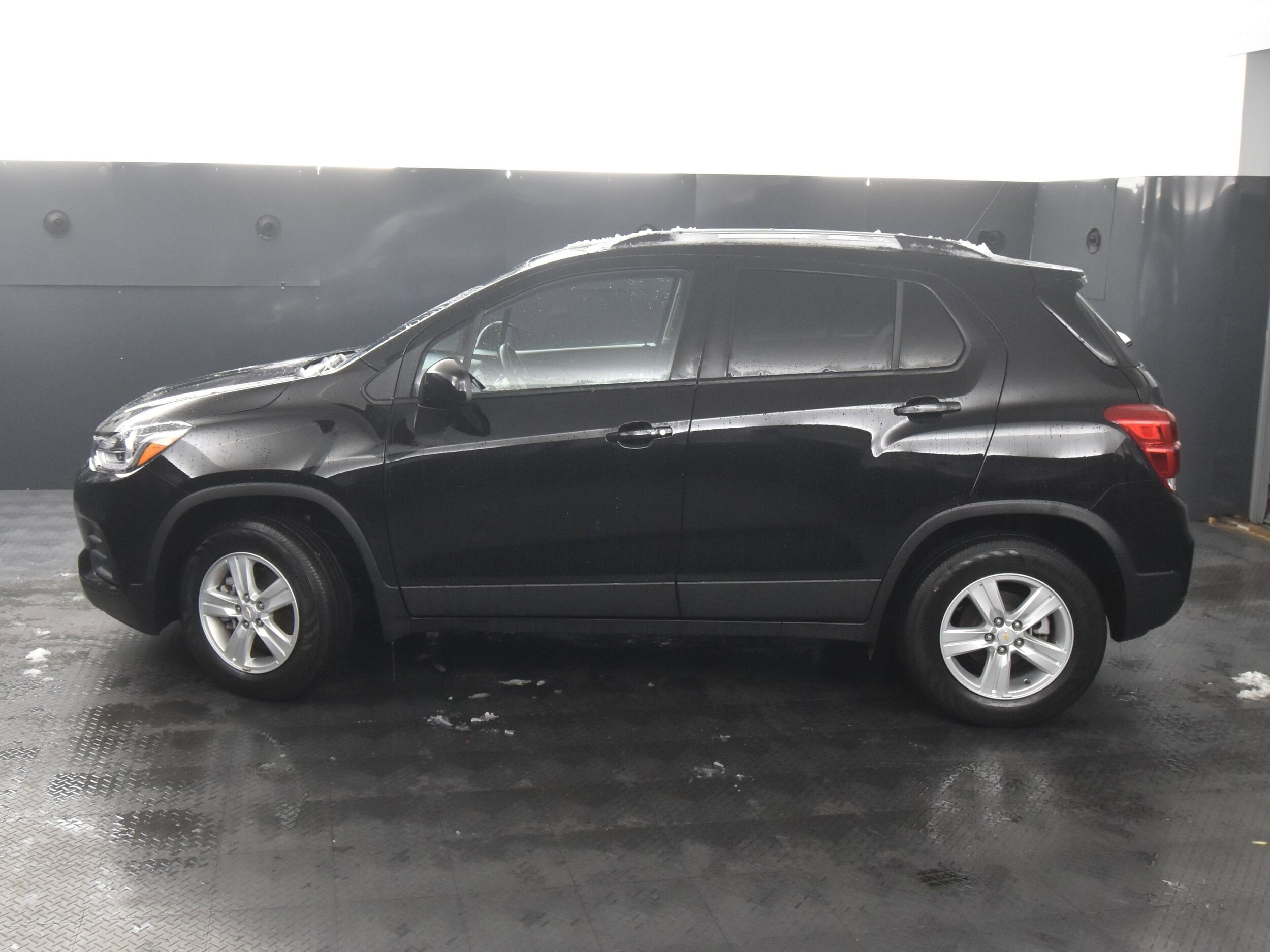 2022 Chevrolet Trax LT photo 3