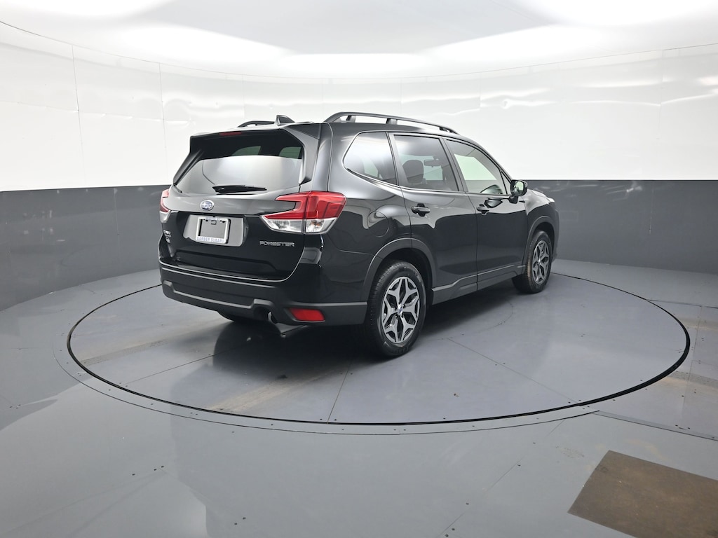 Used 2024 Subaru Forester Premium SUV