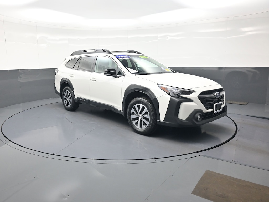 Used 2023 Subaru Outback Premium SUV