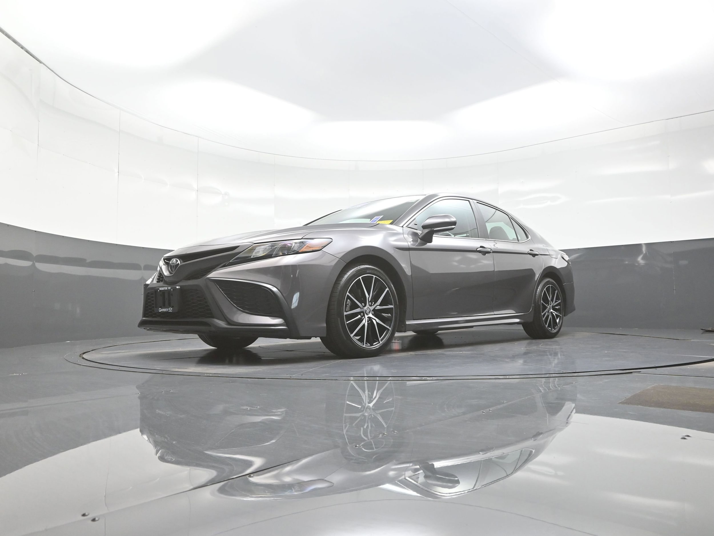 2023 Toyota Camry SE - Photo 11