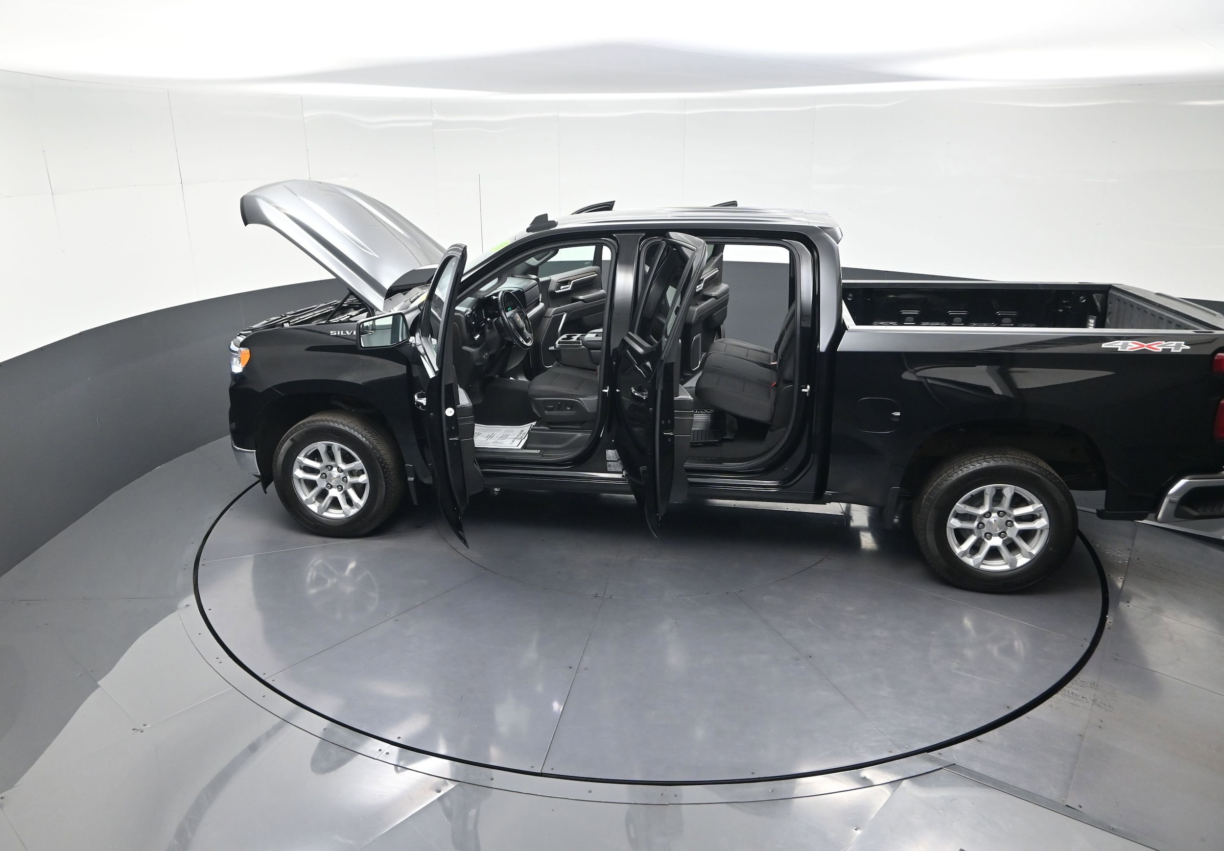 2023 Chevrolet Silverado 1500 LT - Photo 15